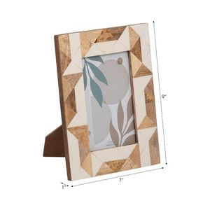 Cadre photo en bois éco-responsable fait main, minimaliste, rose rayé, personnalisable, à poser sur table ou à accrocher au mur - Product Image 3