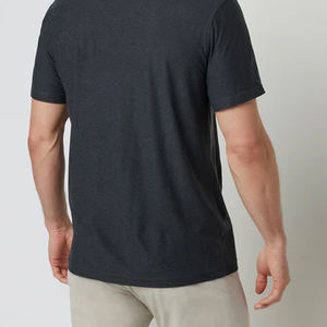 T-shirt pour homme, élégant, décontracté, en coton doux, logo personnalisé, fournisseur en gros, design stylé pour les acheteurs en gros, avec col en V - Product Image 5