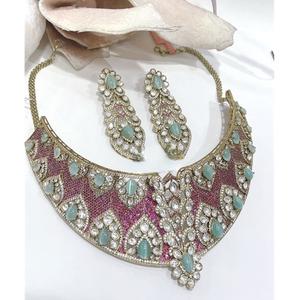 Ensemble collier et boucles d'oreilles en laiton plaqué or radiant avec moissanite pour femme, cadeau traditionnel pour mariage, anniversaire, fiançailles - Product Image 1