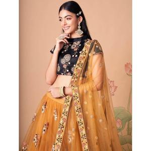 Delightful Gold Mirror Work Vestidos de novia Net Lehenga Choli para novias - Product Image 5