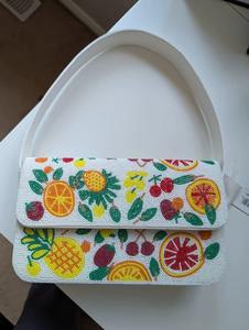 Bolso de Mujer Hecho a Mano con Cuentas de Resina Craft Exim TCE |   Cartera Artesanal Tradicional para Mujer |   Accesorio de Moda Étnico Hecho a Mano - Product Image 5