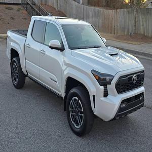 Toyota Tacoma TRD Sport Doble Cabina 4x4 2024 - Product Image 1