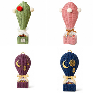 Ideal para dulces, chocolates, dátiles y delicias gourmet. Encantadora caja decorativa de ratán con forma de globo para el Ramadán, Gergean, Garangao. - Product Image 6