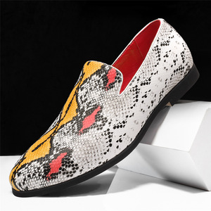 Chaussures pour hommes 2026 Nouvelle Collection Automne Mocassins de luxe à motif serpent Chaussures décontractées en cuir de qualité supérieure pour hommes - Product Image 4