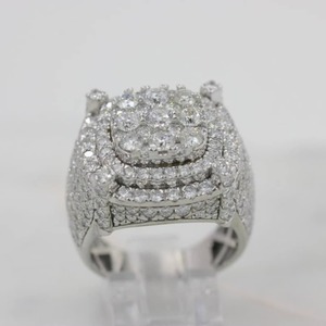 เครื่องประดับเพชรโมอิสซาไนต์ VVS แบบ Iced Out เงินแท้ 925 น้ำหนักตามสั่ง แหวนเพชร VVS สไตล์ฮิปฮอป คุณภาพเยี่ยม ราคาดีที่สุด - Product Image 1