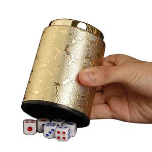 Gobelet à dés double en cuir PU de luxe classique moulé à la main de haute qualité avec logo personnalisé pour les jeux - Product Image 1