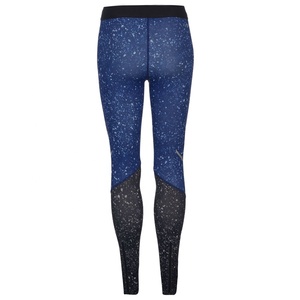 กางเกงโยคะเอวกลางทรงสปอร์ตแฟชั่นใหม่สำหรับผู้หญิง เนื้อผ้ายืดหยุ่น ใส่สบาย พิมพ์ลายดิจิทัลทั้งตัว - Product Image 5