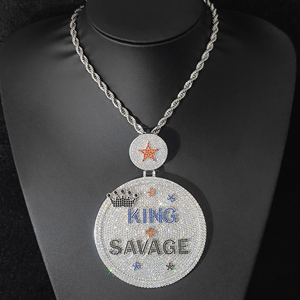 Pendentif personnalisé pour homme en argent 925 et moissanite, style King Savage, avec nom rond incrusté de pierres, collier de mode affirmé - Product Image 4