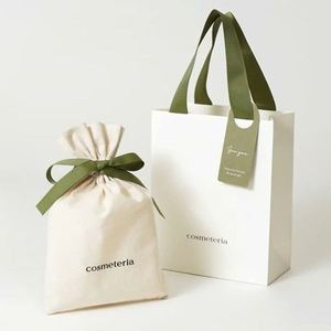 Bolsas de Papel para Regalos y Compras al por Mayor, con Diseño Floral Personalizado de Alta Gama, OEM Profesional - Product Image 1