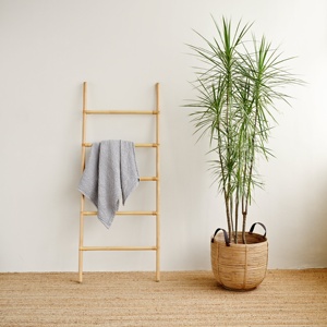 Porte-serviettes en rotin naturel pour salle de bain et chambre à coucher, étagères en forme d'échelle pour serviettes - Product Image 6