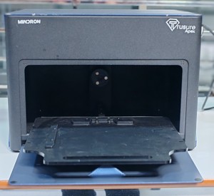 Le Trusure Apex Automatic, nouveau dispositif industriel portable, détecte avec précision les diamants CVD HPHT RFT, les pierres brutes et les pierres montées dans des bijoux. - Product Image 5