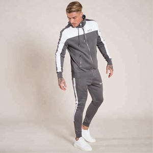 Meilleure fabrication de vêtements de sport au Pakistan, vêtements d'équipe pour hommes avec logo personnalisé, survêtements 100% coton en provenance du Pakistan - Product Image 1