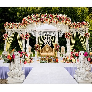 Mandap de mariage rond sur le thème du jardin élégant, mandap de mariage hindou floral blanc de luxe, mandap de mariage extérieur haut de gamme - Product Image 1