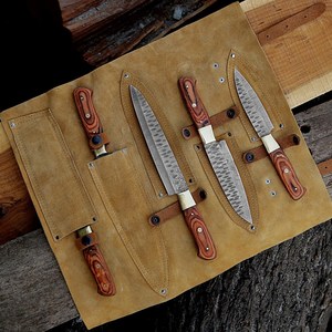 Ensemble de couteaux de cuisine en acier Damas fait main avec manche en bois, comprenant un hachoir et des couteaux de chef - Vente en gros, approvisionnement en vrac, pour la cuisine professionnelle - Product Image 2