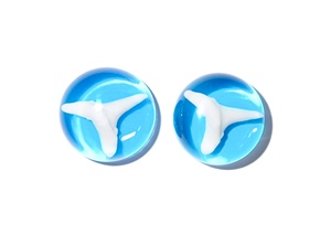 Cabujón de plástico con diente de tiburón auténtico, moderno, redondo, de 19x19 mm, con base plana azul transparente, para manualidades y fabricación de joyas - Product Image 3