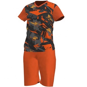 Camiseta de fútbol con sublimación de uniforme de fútbol con logotipo personalizado ropa de entrenamiento en blanco barata para equipos ropa de fútbol - Product Image 4