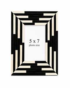 Resin Lightweight Offset Printed Photo <b>Frame</b> Tabletop Picture <b>Frame</b> <b>5</b> <b>X</b> <b>7</b> Inch Vertical Decorative Display for Living Room - Product Image 1