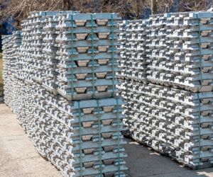 99.7% Pure Aluminium <b>Ingot</b> A7 Primary <b>Aluminum</b> Metal for Foundry, Automotive & Construction Industry Bulk Export - Product Image 1