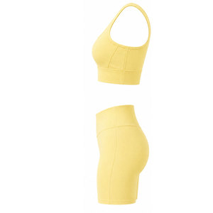 Ensemble de vêtements de sport pour femmes de qualité supérieure, haut court et short respirants et extensibles pour la salle de sport, la remise en forme et l'entraînement - Product Image 3