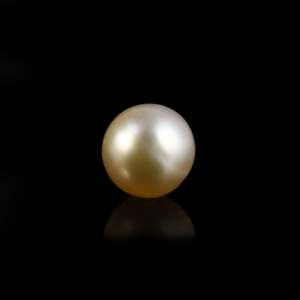 Handcrafted 5.1 Carat Golden Pearl Loose Gemstone for Fine Jewelry - Product Image 1