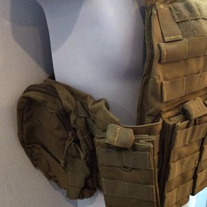 Chaleco Portaplacas Personalizado, Chaleco Táctico Ajustable con Sistema de Correas MOLLE - Product Image 4