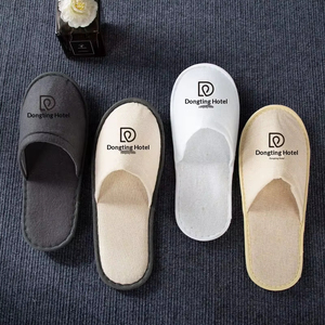 Pantuflas Desechables de Lujo para Hotel, Suela de EVA Blanca, Punta Cerrada, Pantuflas de <span class=keywords><strong>Spa</strong></span> con Logotipo Personalizado, Artículos de Viaje Ecológicos - Product Image 1