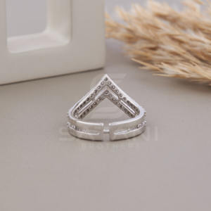 Bague Chevron Double V en Or 14K pour Femme, Minimaliste, Empilable, Bande de Pouce, Logo Personnalisé - Product Image 6
