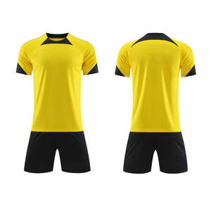 Ensemble de maillots de football pour hommes de haute qualité à séchage rapide — Kits d'équipe personnalisés - Product Image 4