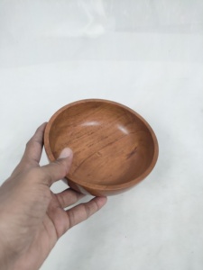 Cuenco de Madera Tallado a Mano para Servir Dulces, Diseño de Lujo, Decoración Artesanal - Product Image 1