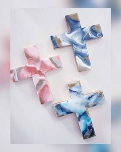 Croix carrée en résine ILAHI, motif folklorique, bords lisses, couleurs vibrantes, décoration d'intérieur de haute qualité - Product Image 4