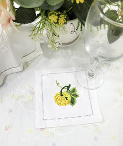 Serviettes de cocktail personnalisées brodées en coton blanc avec ourlet festonné pour événements à domicile et bars – Vente en gros - Product Image 3