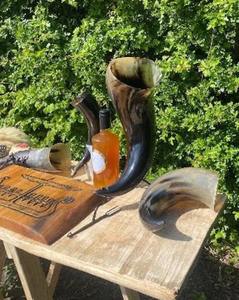 Cuerno Vikingo Tallado Ecológico de Lujo, Pulido, con Logotipo Personalizado, Arte Moderno Coleccionable, para Cerveza o Agua, PERFECT ENTERPRISES - Product Image 4