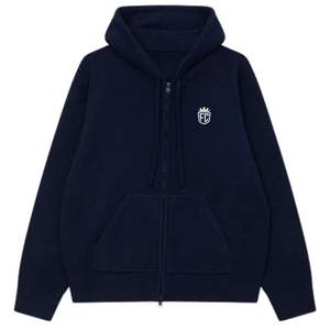 Sudadera con Capucha y Cierre de Cremallera en Tejido Navy con Emblema, Sudadera Cómoda y Elegante para Hombre y Mujer, Perfecta para Uso Casual y Diario - Product Image 1
