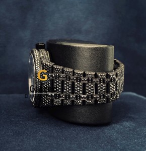 Montre de rappeur pour homme, entièrement sertie de diamants noirs de laboratoire, taille ronde, effet glacé, idéale pour les soirées - Product Image 4