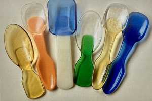 Cuillères en résine colorées faites à la main sur le thème des anges, ustensiles décoratifs artistiques avec forme personnalisée pour la vaisselle de cuisine à domicile - Product Image 3