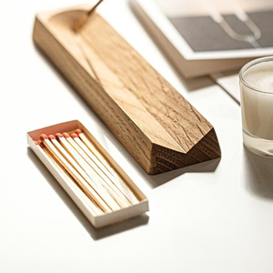 Porte-encens en bois de noyer minimaliste de luxe, avec plateau attrape-cendres incliné, élégant pour la décoration et l'aromathérapie. - Product Image 6