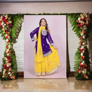 ชุดปาร์ตี้ดูดีไซน์เนอร์กับพื้นล่างด้วย dupatta - Product Image 1