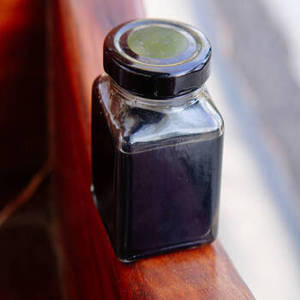 Résine de Shilajit Indienne en Poudre Qualité Alimentaire Culture Sauvage Origine Gujarat Résine Minérale Traditionnelle Flexible Usage Commercial - Product Image 6