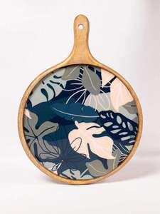 Tabla de servir de madera de mango de alta demanda con estampado de esmalte, bandeja de queso hecha a mano con asa, bandeja decorativa para comedor, disponible para la venta. - Product Image 6