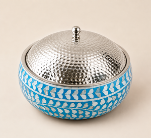 Casserole carrée en acier inoxydable, motif feuille bleue, couvercle martelé, design oriental durable, incrustation nacre, poignée en bois - Product Image 1
