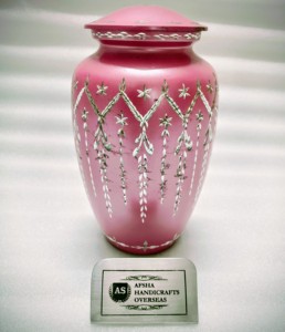 โกศบรรจุอัฐิโลหะสีเหลืองสลักลายคลาสสิก บลูไดมอนด์ คัตติ้ง สำหรับผู้ใหญ่ สไตล์อเมริกัน/ยุโรป - Product Image 5