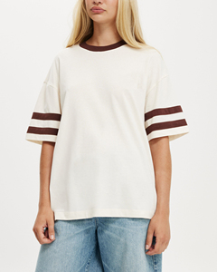 T-shirt surdimensionné en coton 100% personnalisé pour femmes avec logo imprimé en relief 3D, 220 g/m², séchage rapide et respirant - Product Image 3