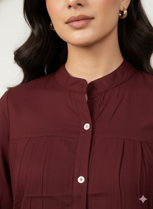 Chemise en lin doux pour femme, vêtement de luxe pour usage quotidien, idéale pour les tenues professionnelles, prix de gros par fournisseur. - Product Image 5
