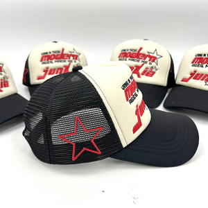 Gorra Trucker Bordada Modern Ages Made Me A Junkie, Unisex, de Malla, de 6 Paneles, Casual, con Visera Ajustable - Product Image 6