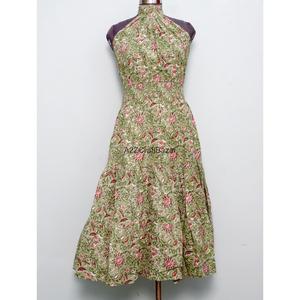 Robe d'été en coton imprimée à la main, robe à fleurs, imprimé floral fait main, robe longue maxi pour femme, idéale pour les fêtes - Product Image 1