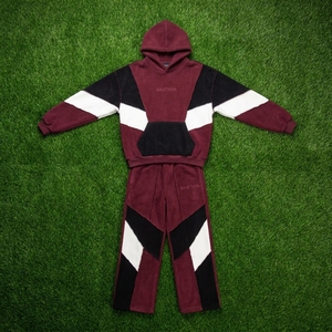 ชุดเซ็ตฮู้ดดี้สีเบอร์กันดี ดำ ขาว ลายบล็อกสี พร้อมกางเกงขายาวทรงกว้าง สไตล์สตรีทแวร์และชุดกีฬา แบบสั่งทำได้ - Product Image 5