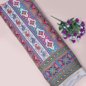 Tela de crepé color marfil con bordado de hilo fino, 54 pulgadas, ligera, con lentejuelas brillantes y diseño floral, material de bordado Daman para Kurti - Product Image 1
