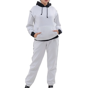 Ensemble de survêtement streetwear pour femme, imprimé, à capuche, coupe oversize et ample, avec cordon de serrage - Product Image 1