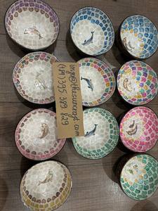 Vente en gros de bols en coquille de noix de coco gravés modernes, durables, uniques, artisanaux, polis, écologiques, de fabrication artisanale - Product Image 6