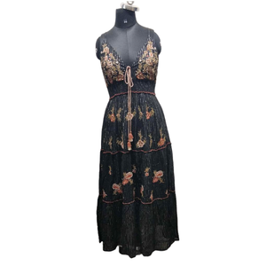 ชุดราตรีทรงตรงปักลายคุณภาพพรีเมียมสำหรับผู้หญิง ปี 2026 สไตล์เรียบง่าย สง่างาม เหมาะสำหรับฤดูร้อน บริการ OEM พร้อมให้บริการ - Product Image 5